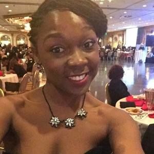 Meet your Posher, Alexis